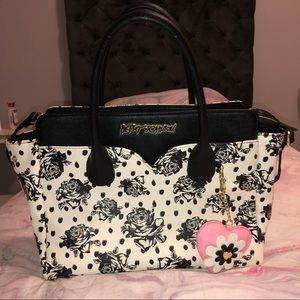 betsey johnson purse